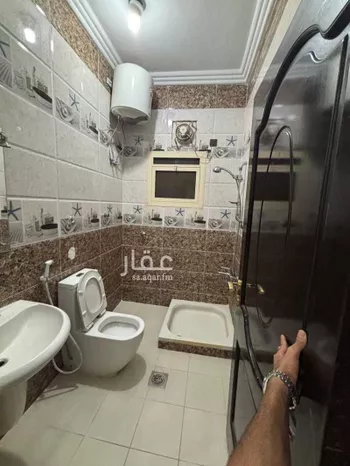 شقة للإيجار في شارع معمر بن المثني, حي السلام, مدينة المدينه المنوره, منطقة المدينة المنورة صورة 3