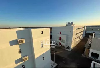 عمارة للإيجار في شارع الملك سلمان بن عبدالعزيز, حي المرجان, مدينة ينبع, منطقة المدينة المنورة صورة 3