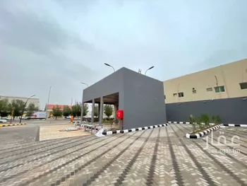 محل للإيجار في شارع عنيزة, حي الروابي, مدينة الرياض, منطقة الرياض صورة 2