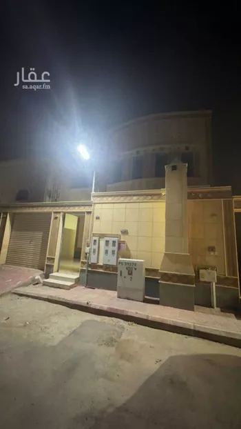 فيلا للبيع في شارع النمرة, حي ظهرة لبن, الرياض