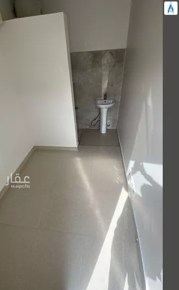غرفة للإيجار في شارع رقم 281, حي الملقا, مدينة الرياض, منطقة الرياض صورة 2