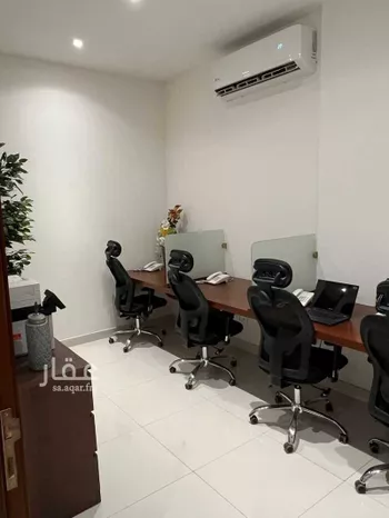 مكتب تجاري للإيجار في شارع طريق الملك عبدالعزيز, حي الغدير, مدينة الرياض, منطقة الرياض صورة 2