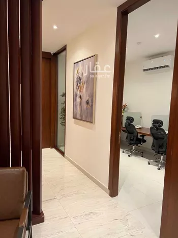 مكتب تجاري للإيجار في شارع طريق الملك عبدالعزيز, حي الغدير, مدينة الرياض, منطقة الرياض صورة 5