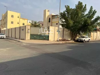 فيلا للبيع في شارع شارع القلاع, حي العوالي, مدينة مكه المكرمه, منطقة مكة المكرمة صورة 4