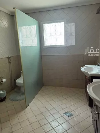 فيلا للبيع في شارع ابي الحسن علي المحدث, حي الربيع, مدينة الرياض, منطقة الرياض صورة 2
