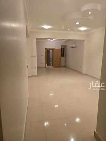 فيلا للإيجار في شارع عبدالعزيز العريفي, حي الربيع, مدينة الرياض, منطقة الرياض صورة 3