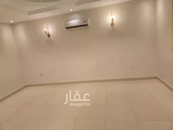 فيلا للإيجار في شارع عبدالعزيز العريفي, حي الربيع, مدينة الرياض, منطقة الرياض