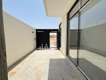 دور للبيع في شارع طبرجل, حي اليرموك, مدينة الرياض, منطقة الرياض صورة 3