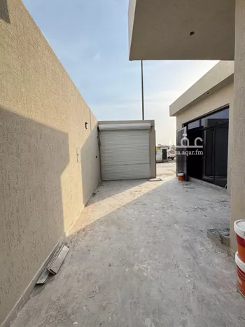 فيلا للبيع في شارع مسلم بن الحجاج, حي الملك فيصل, مدينة الرياض, منطقة الرياض صورة 3