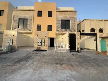 دور للبيع في شارع أبان بن تغلب, حي الملك فيصل, مدينة الرياض, منطقة الرياض