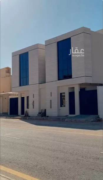 فيلا للبيع في شارع ابن المهاجر, حي المهدية, مدينة الرياض, منطقة الرياض صورة 2