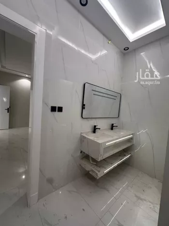 فيلا للبيع في شارع ممر مشاه 2320 ، حي الدفاع ، المدينة المنورة ، منطقة المدينة المنورة صورة 3
