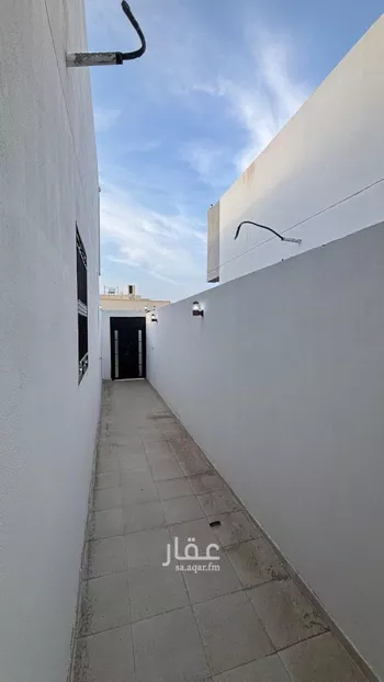 دور للبيع في شارع محمد بن زين الدين, حي الملك فهد, مدينة المدينه المنوره, منطقة المدينة المنورة صورة 3