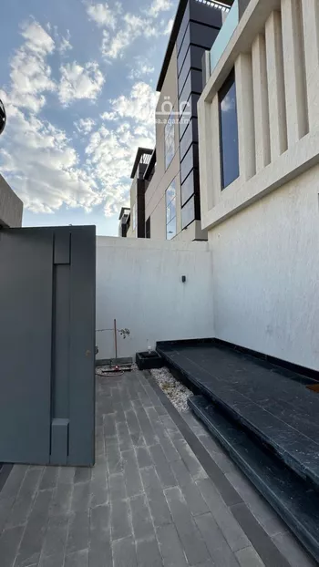 فيلا للبيع في شارع الحارث ابن جندب, حي شوران, مدينة المدينه المنوره, منطقة المدينة المنورة صورة 2