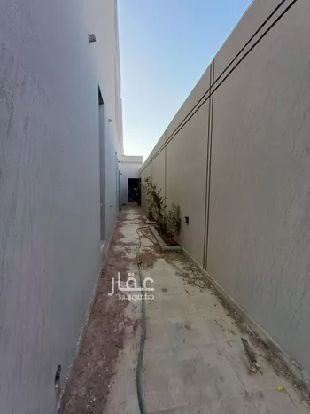 فيلا للبيع في شارع محمد بن الوليد بن خلف, حي المرجان, مدينة الرياض, منطقة الرياض صورة 3