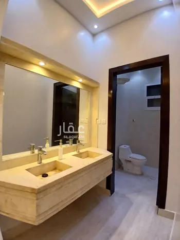 فيلا للبيع في شارع حسن بن عبدالباقي, حي الرمال, مدينة الرياض, منطقة الرياض صورة 3