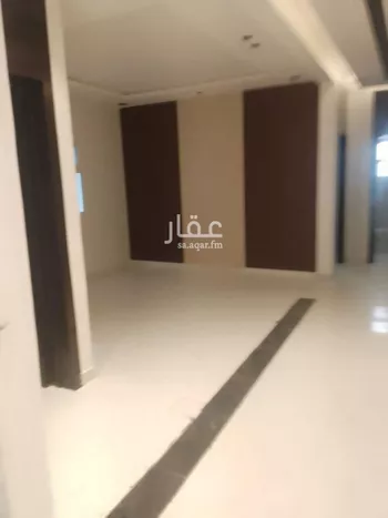 فيلا للبيع في شارع عبدالله بن جعفر, حي الرمال, مدينة الرياض, منطقة الرياض صورة 2