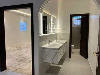 دور للإيجار في شارع وادي الرمة, حي طويق, مدينة الرياض, منطقة الرياض صورة 4