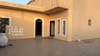 فيلا للبيع في حي الجامعة, مدينة ثادق, منطقة الرياض صورة 2
