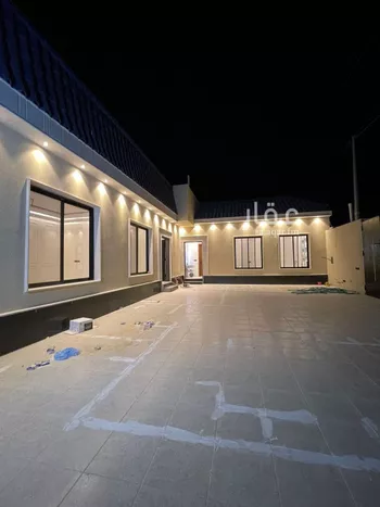 فيلا للبيع في شارع الاربعين, حي مخطط رقم 133 , مدينة ثادق, منطقة الرياض صورة 3
