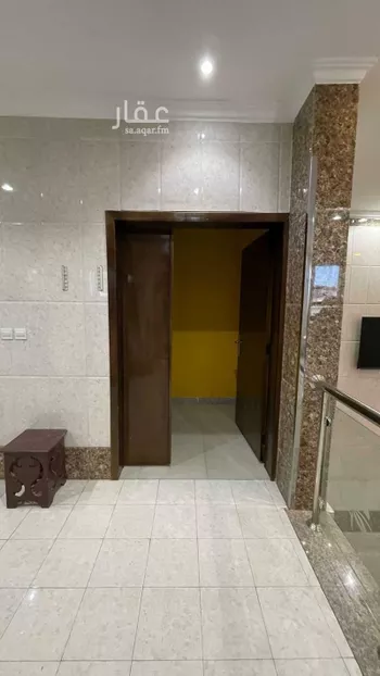 مكتب تجاري للإيجار في شارع 10924348, حي آل عزيز, مدينة خميس مشيط, منطقة عسير صورة 3