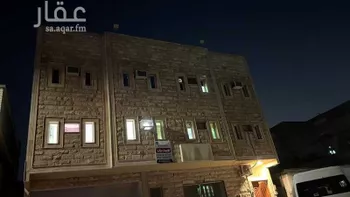 عمارة للبيع في شارع جدة, حي الثقبة, مدينة الخبر, المنطقة الشرقية صورة 2