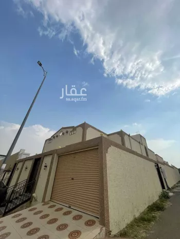 دور للبيع في شارع الزين, حي الروابي, مدينة ابها, منطقة عسير صورة 3