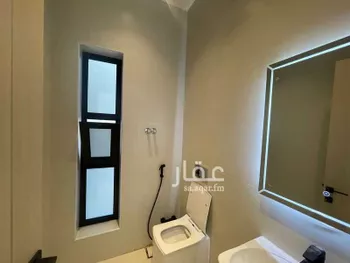 فيلا للبيع في شارع الملك عبدالله, حي الشاطئ الشرقي, مدينة الدمام, المنطقة الشرقية صورة 5