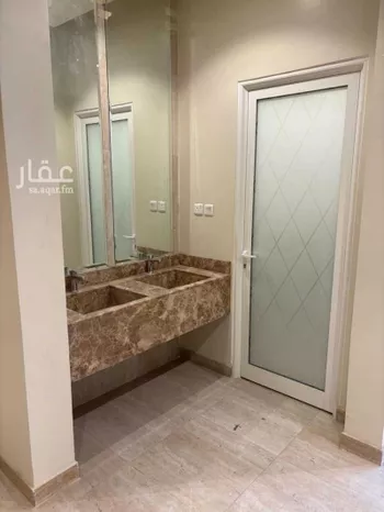 فيلا للبيع في شارع الحسن بن ثواب, حي العروبة, مدينة الدمام, المنطقة الشرقية صورة 4