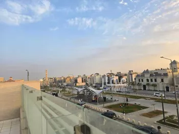 فيلا للبيع في شارع الحسين القزويني, حي العارض, مدينة الرياض, منطقة الرياض