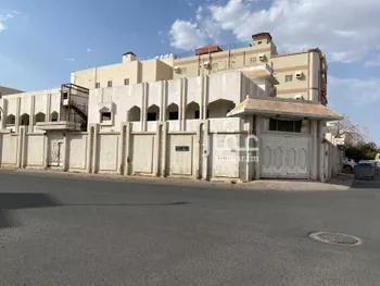 أرض للبيع في شارع اسحاق بن ابراهيم المروزي, حي العريض, مدينة المدينه المنوره, منطقة المدينة المنورة