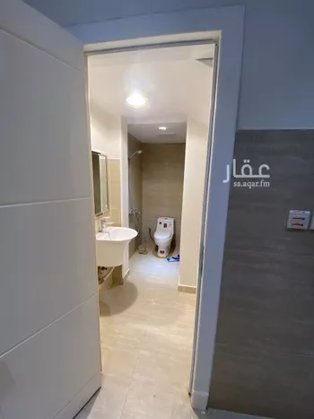 فيلا للبيع في شارع محمد حسين فلمبان, حي النرجس, مدينة الرياض, منطقة الرياض صورة 3