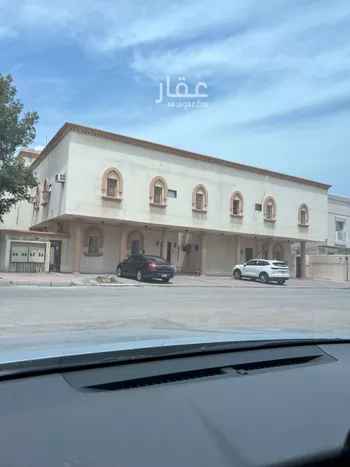 عمارة للبيع في شارع اياس المزني, حي الراكة الشمالية, مدينة الدمام, المنطقة الشرقية صورة 2