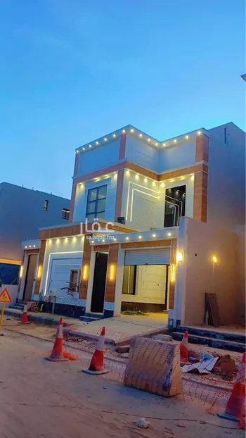 دور للبيع في شارع  Al Mina, حي الندوة, مدينة الرياض, منطقة الرياض