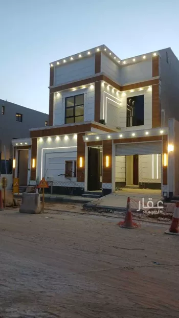 دور للبيع في شارع Al Mina, حي الندوة, مدينة الرياض, منطقة الرياض صورة 3