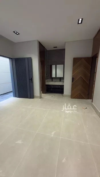 فيلا للبيع في شارع حسين الأبريقي, حي عكاظ, مدينة الرياض, منطقة الرياض صورة 4