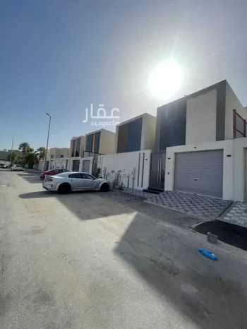 فيلا للبيع في شارع محمد الكاتب, حي الشاطئ الغربي, مدينة الدمام, المنطقة الشرقية صورة 3