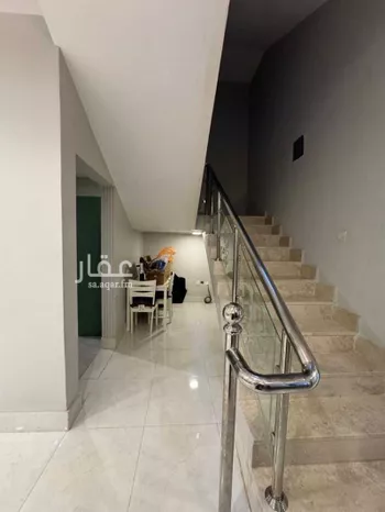 فيلا للبيع في شارع إبراهيم بن حسين, حي المهدية, مدينة الرياض, منطقة الرياض صورة 4