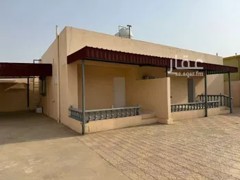 دور للبيع في شارع لطف ابن سعد السميني, حي النهضة, مدينة محائل, منطقة عسير