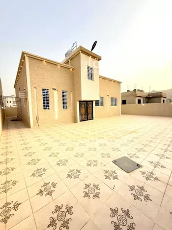 دور للبيع في شارع طريق الشعبين, حي الزمرة, مدينة الزمرة, منطقة عسير