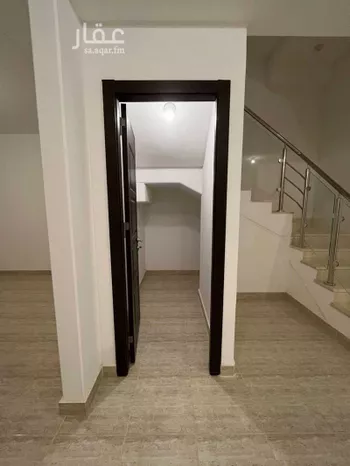 فيلا للإيجار في شارع أبي القاسم الزهري, حي مطار الملك خالد الدولي, مدينة الرياض, منطقة الرياض صورة 5