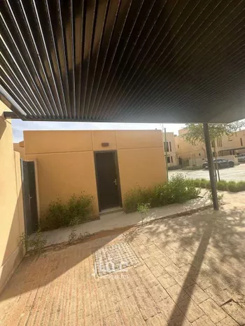 فيلا للإيجار في شارع رقم 1048, حي سدرة, مدينة الرياض, منطقة الرياض صورة 2