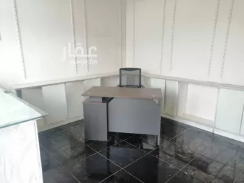 مكتب تجاري للإيجار في شارع طريق الأمير سطام بن عبدالعزيز, حي النهضة, مدينة الخرج, منطقة الرياض