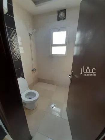 شقة للإيجار في صورة 5