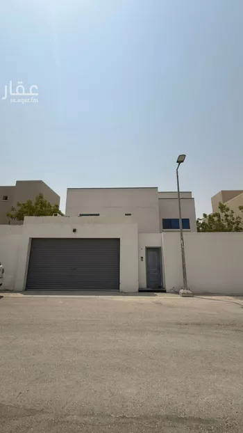 فيلا للإيجار في شارع الدرعية, مدينة الظهران, المنطقة الشرقية