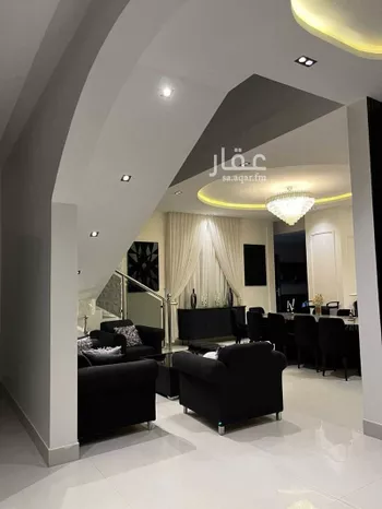 فيلا للبيع في شارع عبدالحق الهاشمي, حي المهدية, مدينة الرياض, منطقة الرياض صورة 2