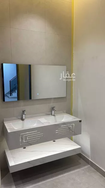 دور للبيع في شارع ابن شاهين, حي الدفاع, مدينة المدينه المنوره, منطقة المدينة المنورة صورة 4