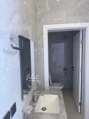 فيلا للبيع في شارع عمرو ابن عبيدالله الحضرمي, حي الدفاع, مدينة المدينه المنوره, منطقة المدينة المنورة