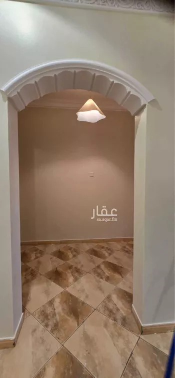 شقة للبيع في شارع عبدالله بن قيس, حي إشبيلية, مدينة الرياض, منطقة الرياض صورة 2