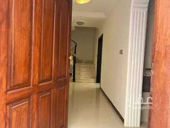 فيلا للبيع في شارع أبي الحسن الوجيه, حي أبحر الشمالية, مدينة جدة, منطقة مكة المكرمة صورة 5